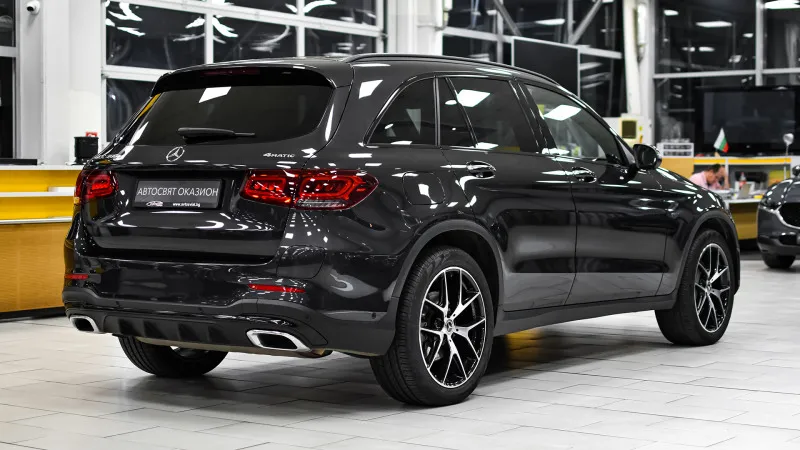 Mercedes-Benz GLC 300 e AMG Line 4MATIC Image 6