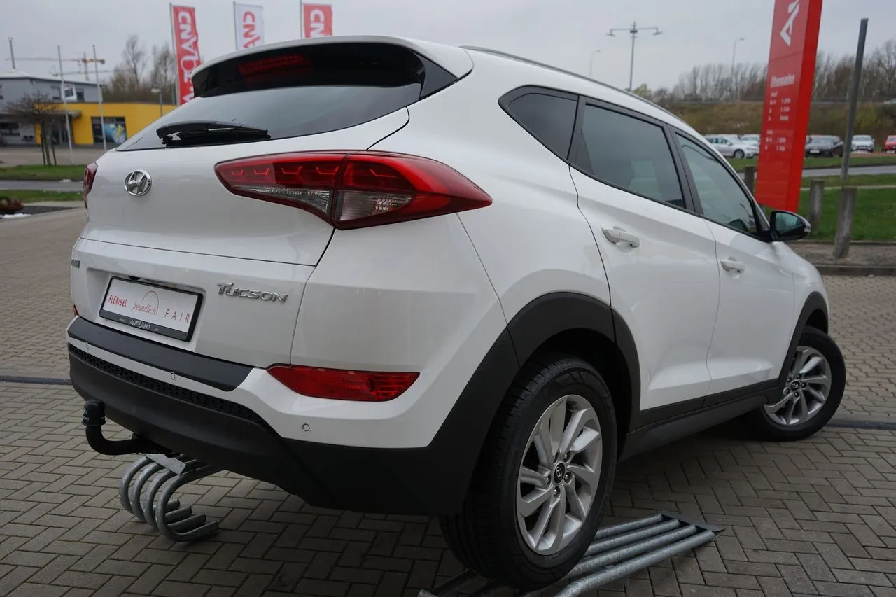 Hyundai Tucson 1.6 Advantage blue...  Image 3